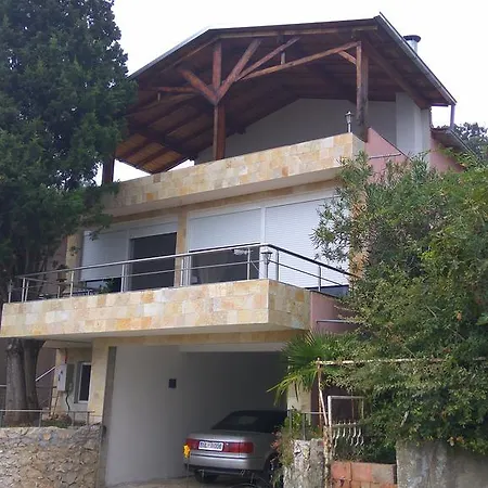 Tesoro Apartment